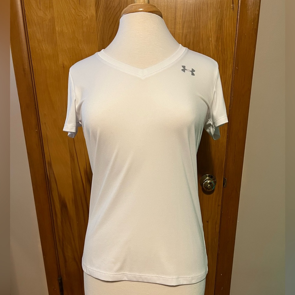 Women’s White Under Armour Small T-shirt
